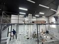 Свободное назначение, офисы, магазины и бутики, склады, салоны красоты, сельское хозяйство, фитнес и спорт, медцентры и аптеки, образование, развлечения, студии · 140 м² за 490 000 ₸ в Астане, Сарыарка р-н — фото 2