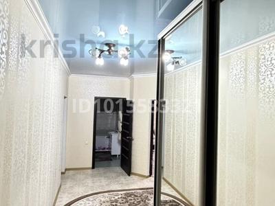 2-бөлмелі пәтер · 87 м² · 3/5 қабат, Алтын орда ш/а., Батыс 2 10г, бағасы: 200 000 ₸ в Актобе, мкр. Алтын орда
