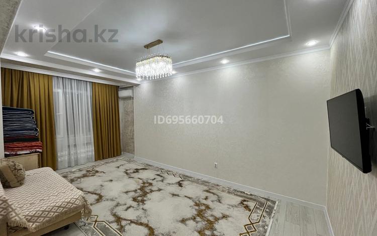 2-бөлмелі пәтер · 70 м² · 9/9 қабат, 17-й мкр 94, бағасы: 24.5 млн ₸ в Актау — фото 2
