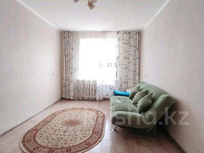 3-комнатная квартира · 65 м² · 5/5 этаж, Рубежинская за 18 млн ₸ в Уральске, мкр Школьник