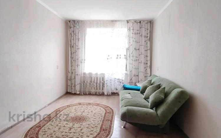 3-комнатная квартира · 65 м² · 5/5 этаж, Рубежинская за 18 млн ₸ в Уральске, мкр Школьник — фото 2