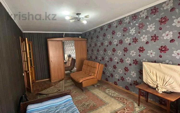 1-бөлмелі пәтер · 36 м² · 3/5 қабат, 5мкрн 10а — мкрн Самал, бағасы: 10.8 млн ₸ в Талдыкоргане, мкр Самал — фото 2