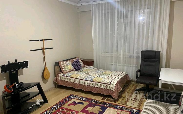 1-комнатная квартира · 50 м² · 9/12 этаж помесячно, Алматы 19/2 за 180 000 〒 в Астане, Есильский р-н — фото 2