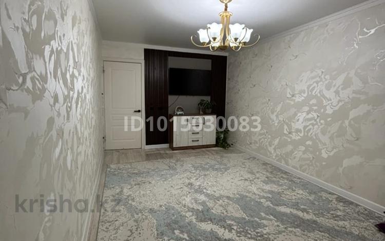 2-комнатная квартира · 40 м² · 4/4 этаж, Самал 6 — !!!! за 8.5 млн ₸ в Жанаозен — фото 2