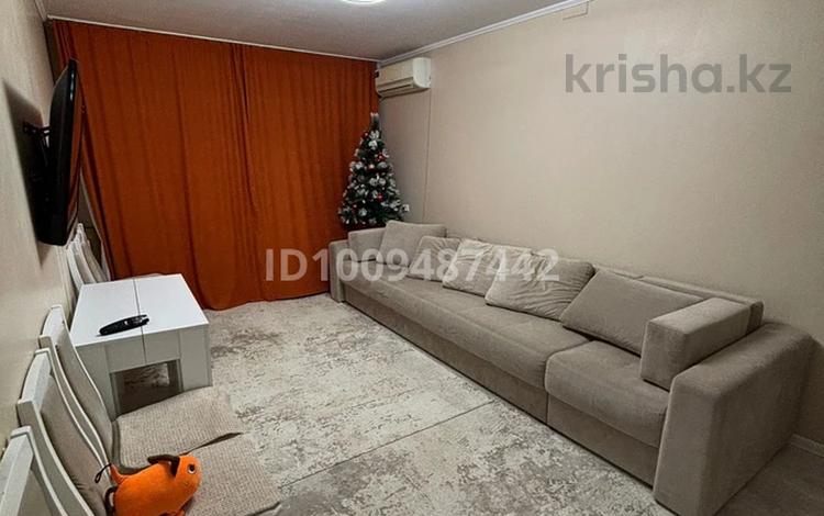 2-комнатная квартира · 45 м² · 1/5 этаж, Абая за 10 млн ₸ в Сатпаев — фото 2