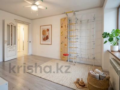 3-бөлмелі пәтер · 90 м² · 5/6 қабат, Нусупбекова улица, бағасы: ~ 53.8 млн ₸ в Алматы, Медеуский р-н