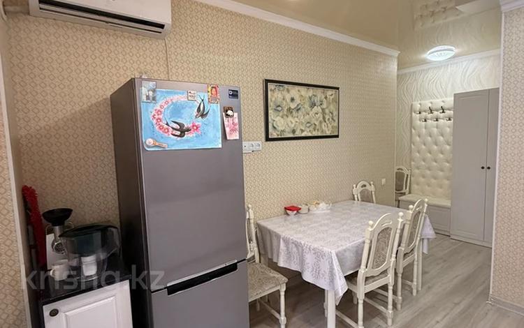 2-бөлмелі пәтер · 57.1 м² · 3/6 қабат, 16-ш/а. 43/1, бағасы: 18 млн ₸ в Актау, 16-й мкр  — фото 2
