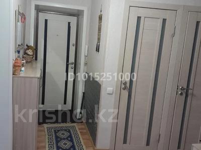 3-бөлмелі пәтер · 64 м² · 3/5 қабат, проспект Абая 15, бағасы: 32 млн ₸ в Усть-Каменогорске, Ульбинский