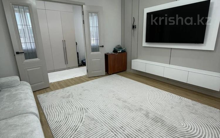 3-бөлмелі пәтер · 80 м² · 4/6 қабат, 067 учетный квартал 464/11, бағасы: 41.5 млн ₸ в Караганде — фото 2