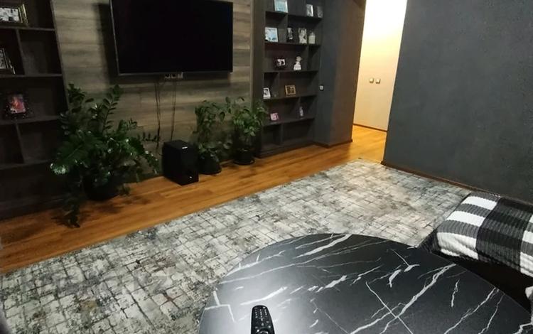 3-комнатная квартира · 73 м² · 2/3 этаж, ул. Металлургов 13 за 25.6 млн ₸ в Усть-Каменогорске, Ульбинский — фото 2