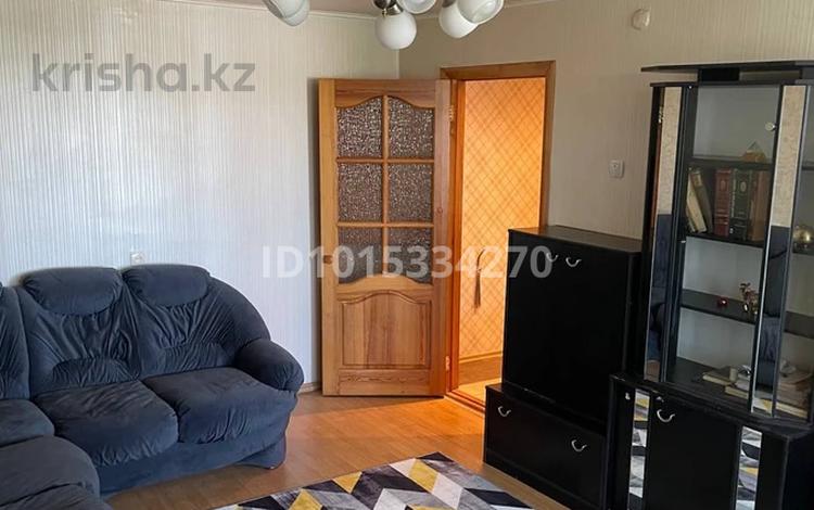 2-бөлмелі пәтер · 55 м² · 9/9 қабат, Проспект Абая 55 — Суровский гурмэ, бағасы: 180 000 ₸ в Уральске, мкр Школьник — фото 2