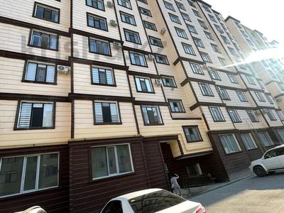 3-бөлмелі пәтер, 100 м², 8/9 қабат, 16-й мкр 20/1, бағасы: 18.8 млн 〒 в Актау, 16-й мкр 