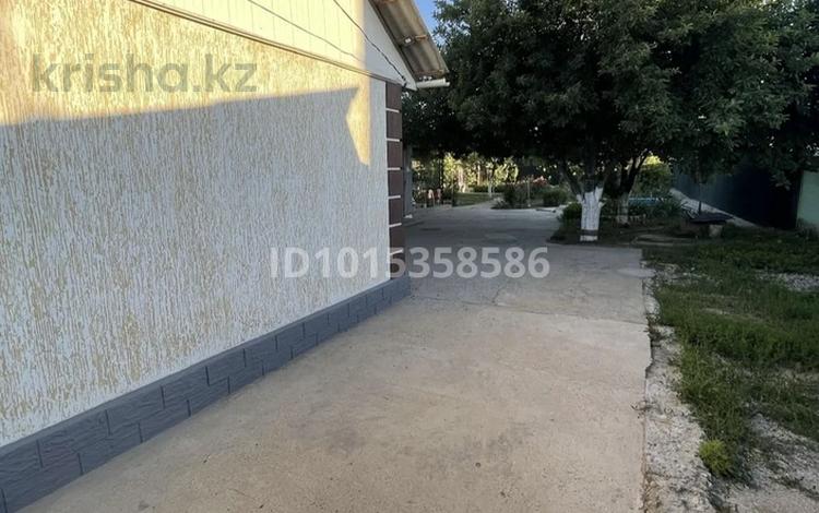 Отдельный дом · 3 комнаты · 85 м² · 8 сот., мкр Ынтымак-2 за 20 млн ₸ в Шымкенте, Абайский р-н — фото 2