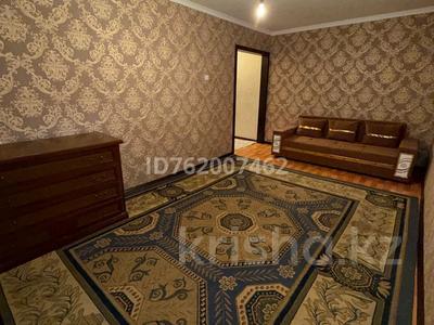 2-комнатная квартира · 45 м² · 2/5 этаж · помесячно, мкр Казахфильм за 260 000 〒 в Алматы, Бостандыкский р-н