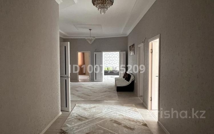 5-бөлмелі пәтер · 168 м² · 1/1 қабат, мкр Атырау, Тарбагатай 14 — Еркемай детский сад, бағасы: 250 000 ₸ — фото 7