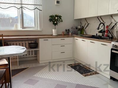 Жеке үй · 5 бөлме · 200 м² · 7 сот., Кетебай би 24 — Мкр. Арай, бағасы: 40 млн ₸ в 