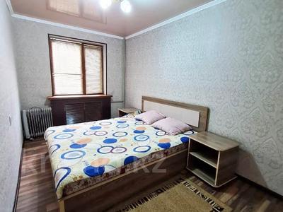 2-бөлмелі пәтер, 60 м², 2/4 қабат тәулігіне, проспект Бауыржан Момышулы 3А, бағасы: 14 000 〒 в Шымкенте, Аль-Фарабийский р-н