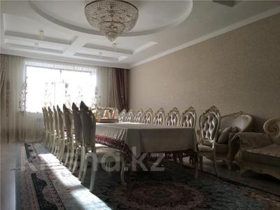 Отдельный дом · 6 комнат · 501 м² · 6 сот., ул. Муканова 45/31 за 187 млн 〒 в Караганде, Казыбек би р-н