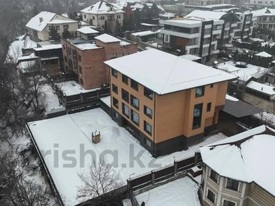 Отдельный дом · 8 комнат · 1200 м² · 15 сот., мкр Юбилейный за 900 млн ₸ в Алматы, Медеуский р-н