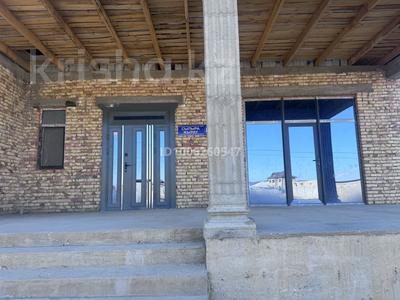 Отдельный дом · 6 комнат · 260 м² · 8 сот., мкр Достык , Достық Сыпыра жырау 80 за 32.5 млн 〒 в Шымкенте, Абайский р-н