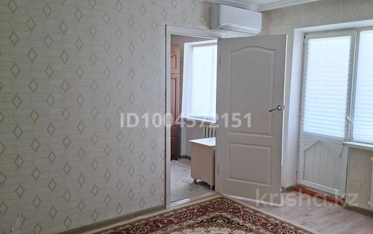 2-бөлмелі пәтер · 48 м² · 2/5 қабат, Абай 11, бағасы: 9 млн ₸ в Кентау — фото 2