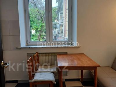 2-комнатная квартира · 52 м² · 2/3 этаж · помесячно, Желтоксан 124 — БЦ Kaisar plasa за 350 000 〒 в Алматы, Алмалинский р-н