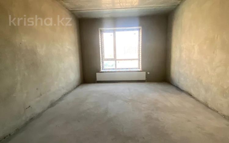 2-бөлмелі пәтер · 81.5 м² · 3/10 қабат, мкр. Алтын орда, Алии Молдагуловой, бағасы: 39 млн ₸ в Актобе — фото 2