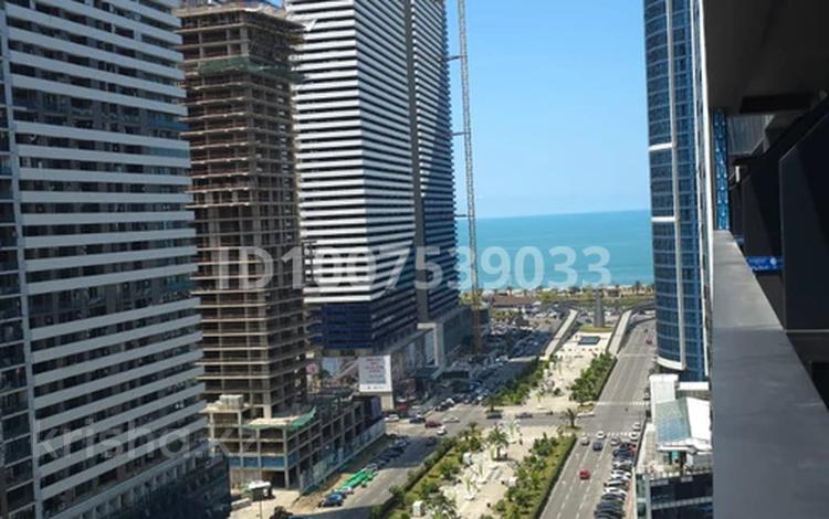 1-комнатная квартира · 32 м² · 13 этаж, Тбел Абусеридзе за 35 млн 〒 в Батуми — фото 2