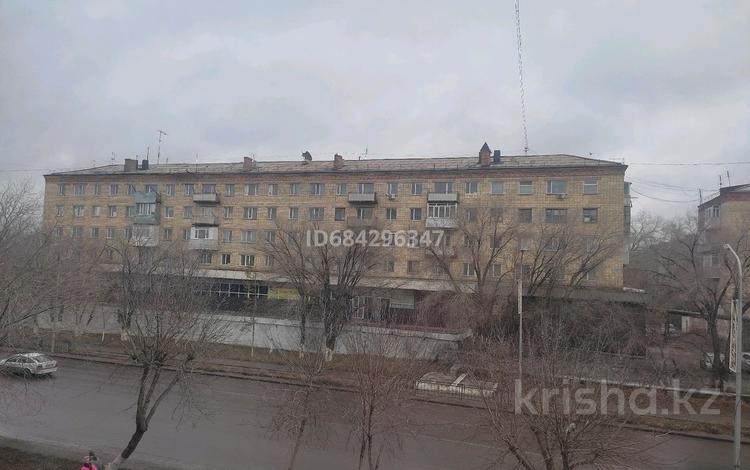 1-комнатная квартира, 29 м², 5/5 этаж, проспект Абая 89 за 5.1 млн 〒 в Шахтинске — фото 2