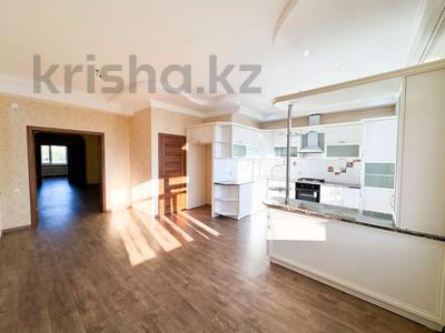 4-комнатная квартира · 240 м² · 1/5 этаж, Каратал за 93 млн ₸ в Талдыкоргане