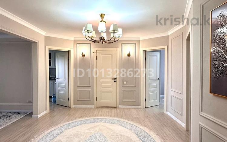 3-комнатная квартира · 90 м² · 5/10 этаж, мкр Жилгородок, Бейбітшілік 5А за 30 млн ₸ в Актобе — фото 2