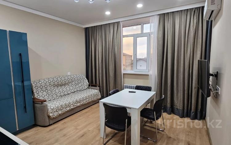 2-бөлмелі пәтер, 50 м², 3/10 қабат ай сайын, Абулхайыр хана 51а, бағасы: 250 000 〒 в Атырау — фото 16