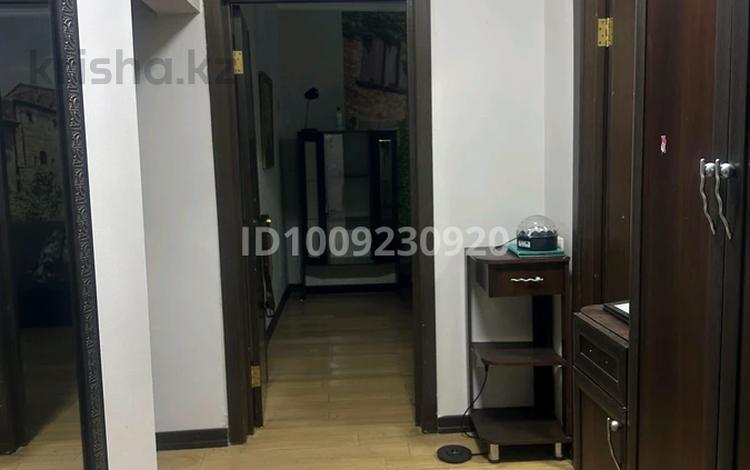 3-бөлмелі пәтер · 72 м² · 1/5 қабат, Ақсай-4 ш/а. 29 а — Момушылы Жубанова, бағасы: 63 млн ₸ в Алматы, Ауэзовский р-н — фото 8