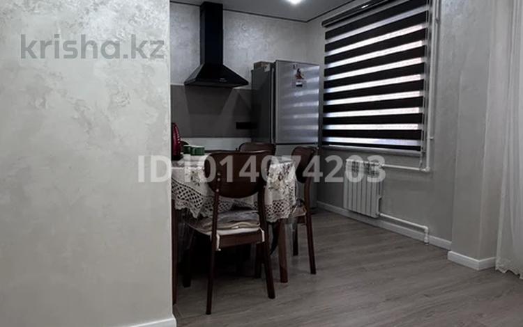 1-комнатная квартира · 38 м² · 2/5 этаж, Мкр Шашубая 8В за 250 000 ₸ в Балхаше — фото 2