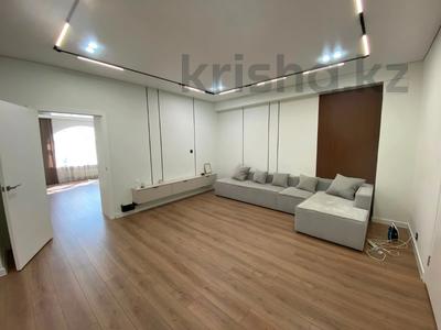3-комнатная квартира · 90 м² · 8/8 этаж, мкр. Алтын орда, Санкибай Батыра пр-т за 34 млн ₸ в Актобе