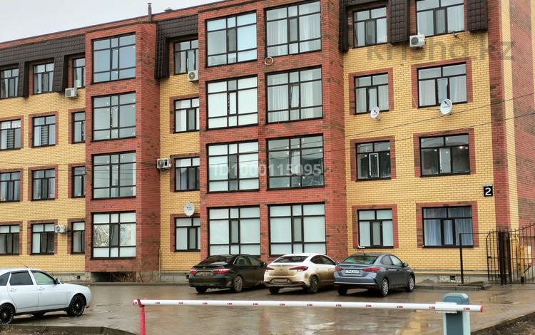 3-бөлмелі пәтер · 82.9 м² · 3/4 қабат, мкр Жана Орда, Кайнар, бағасы: 40 млн ₸ в Уральске — фото 2