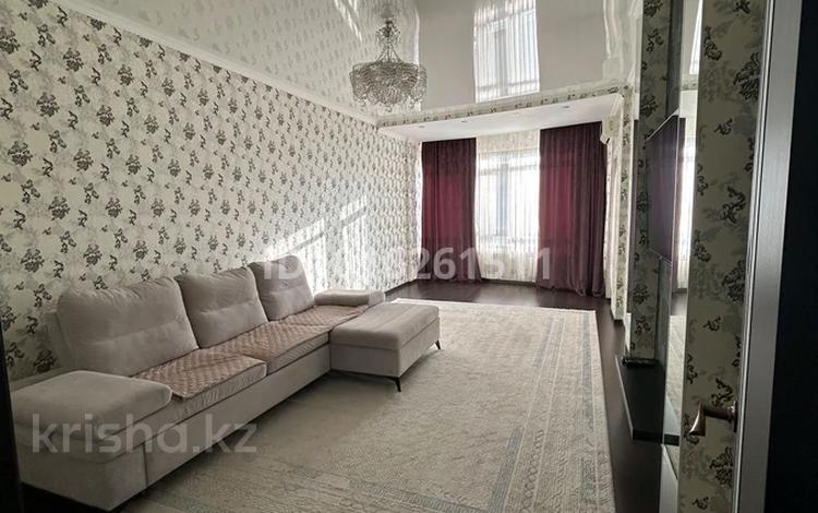 2-комнатная квартира · 99.6 м² · 3/4 этаж, Санкибай батыра 48а за 270 000 ₸ в Актобе — фото 2
