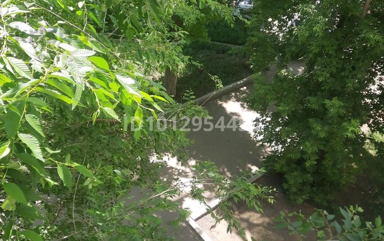 1-бөлмелі пәтер · 32 м² · 3/5 қабат, Миханова 120, бағасы: 10.5 млн ₸ в Уральске — фото 2