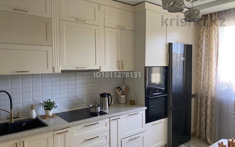 3-бөлмелі пәтер · 78 м² · 2/12 қабат, мкр Акбулак, 1-я улица 55, бағасы: 55 млн ₸ в Алматы, Алатауский р-н — фото 2