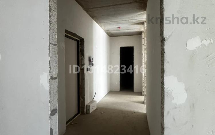 2-бөлмелі пәтер · 70.6 м² · 2/7 қабат, ул. Жошы хан, 12/3 12/3, бағасы: 53.8 млн ₸ в Астане, Есильский р-н — фото 2