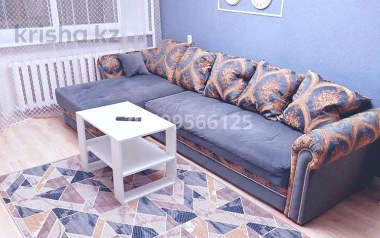 1-комнатная квартира · 38 м² · 1/12 этаж, 3 22 — Центр, дк, тц Казахстан за 7.2 млн 〒 в Степногорске — фото 2