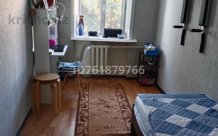 3-бөлмелі пәтер · 50 м² · 2/3 қабат, Каюпова 70, бағасы: 8 млн ₸ в Алтае — фото 2