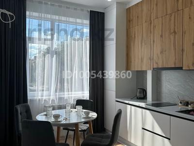 1-бөлмелі пәтер · 45 м² · 1/9 қабат, Центральный ш/а., Дружбы 14, бағасы: 15 000 ₸ в Атырау, мкр Центральный