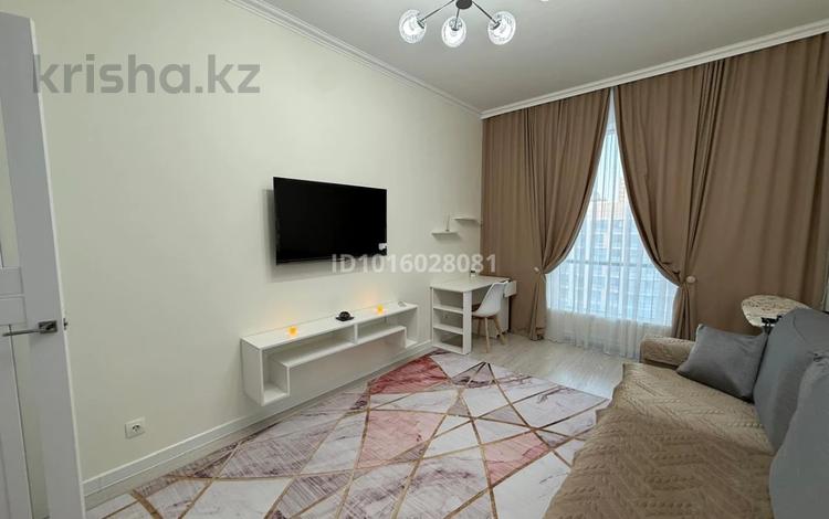 1-комнатная квартира · 45 м² · 10/12 этаж, Абикен Бектуров 1/2 — Толе би за 300 000 ₸ в Астане, Нура р-н — фото 2