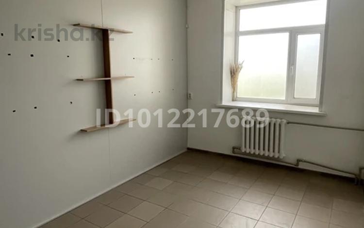 Салоны красоты · 30 м² за 85 000 ₸ в Семее — фото 2