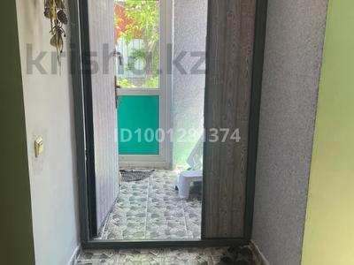 Аренда домов или дач в Алматинской обл.: Отдельный дом · 3 комнаты · 66 м², Есим хана — Недалеко от магазина Рашида за 199 000 〒 Отдельный дом · 3 комнаты · 66 м², Есим хана — Недалеко от магазина Рашида за 199 000 〒 в М. Туймебаеве