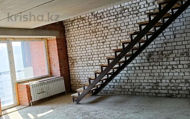 4-комнатная квартира · 135 м² · 9/10 этаж, Жабаева 106 — Маяковского 96 за 54 млн ₸ в Петропавловске — фото 2