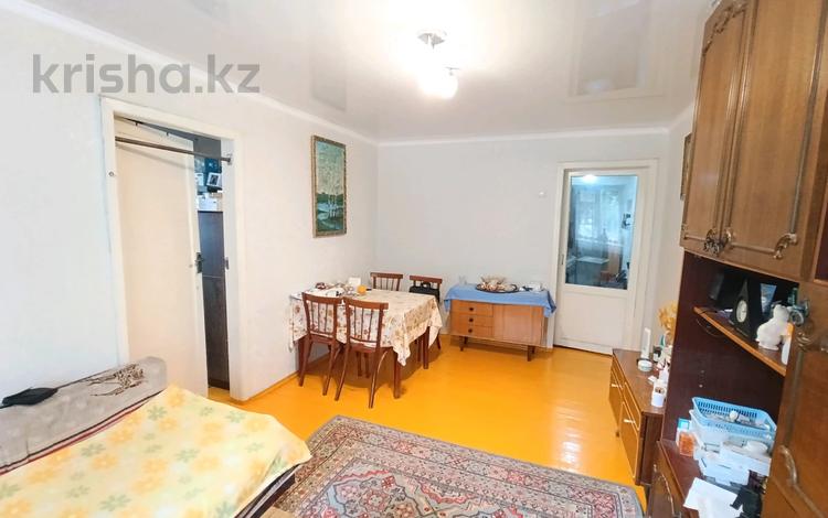 2-комнатная квартира · 43 м² · 1/5 этаж, койбакова 38 за 10 млн ₸ в Таразе — фото 2