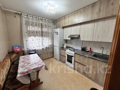3-комнатная квартира · 64 м² · 1/5 этаж, Майкудук, мкр Голубые пруды — Голубые пруды, Карла Макрса за 22.5 млн ₸ в Караганде, Алихана Бокейханова р-н