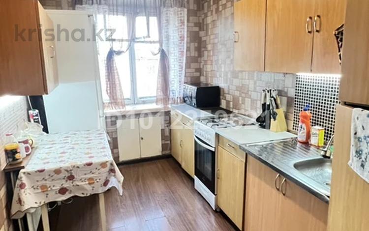 3-комнатная квартира · 62 м² · 5/5 этаж, Кв-л Пришахтинск 27 за 15.5 млн ₸ в Караганде — фото 2